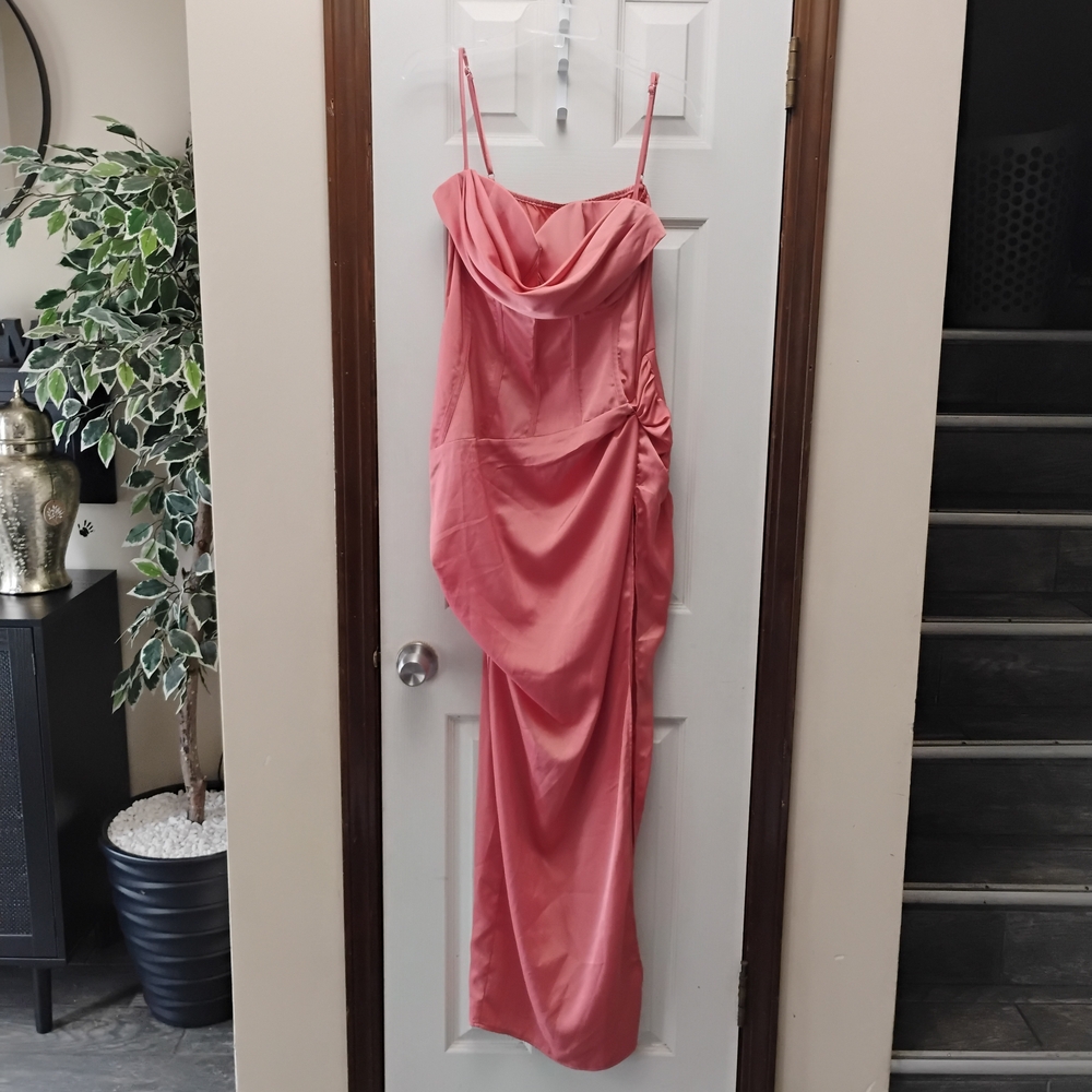NWT PrettyLittleThing Coral Maxi Dress
